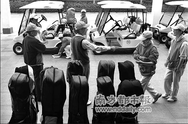 纳达尔球童_球童收入